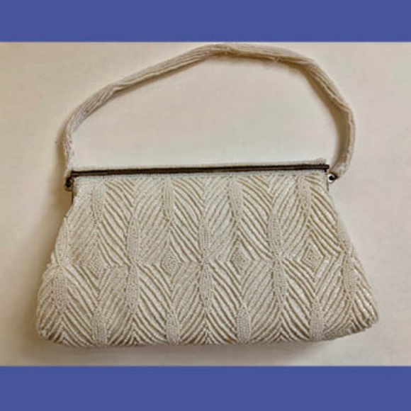 Walborg Handbags - Vintage Walborg Beaded Purse